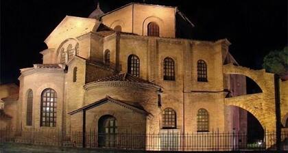 Beautiful apartment in the center, with reserved parking space, 4 beds