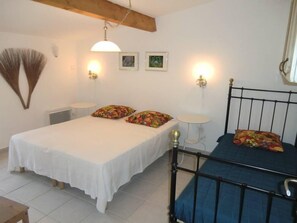 5 Schlafzimmer, Bügeleisen/Bügelbrett, Reisekinderbett, kostenloses WLAN