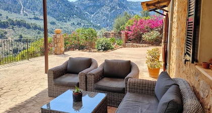 Beatiful and peaceful villa with amazing views into the mountains