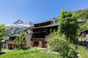 Le Chalet au Tour