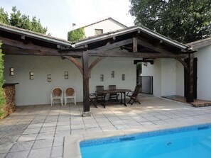Outdoor pool - Spacious Villa with large private Pool and Air-conditioning in all 5 bedrooms (Les Aires)