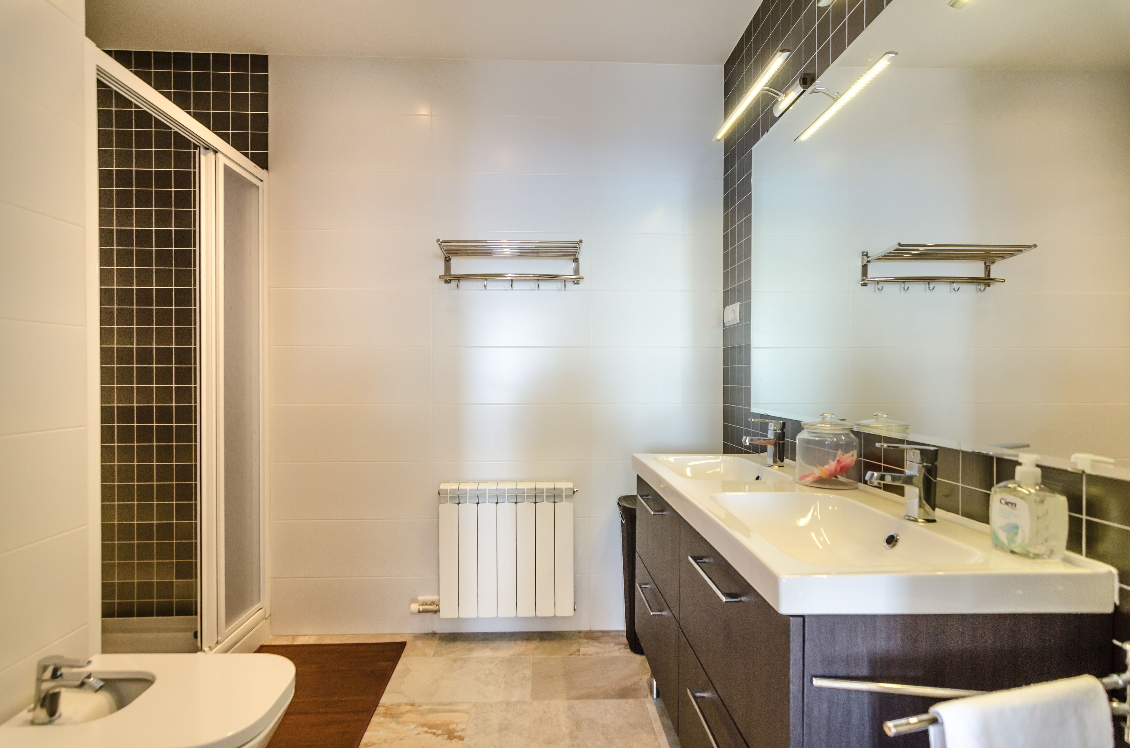 Villa Florada16p, magn. seaview,WIFI, airco, centr. heat., luxury, infinity pool