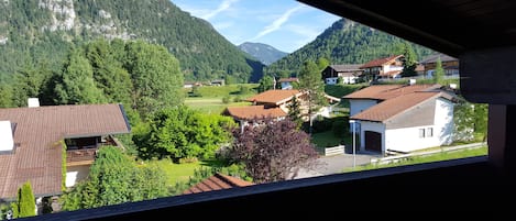 Interni