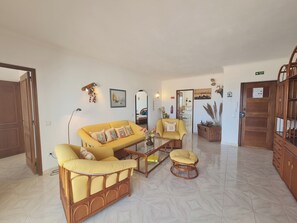 Interior - Apartment with Stunning Sea View & Private Rooftop, 300m to Beach (Lagos)
