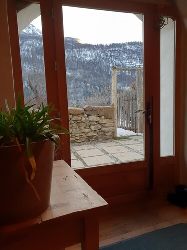 Serre Chevalier Apartment in a house Country, nice amenities.
