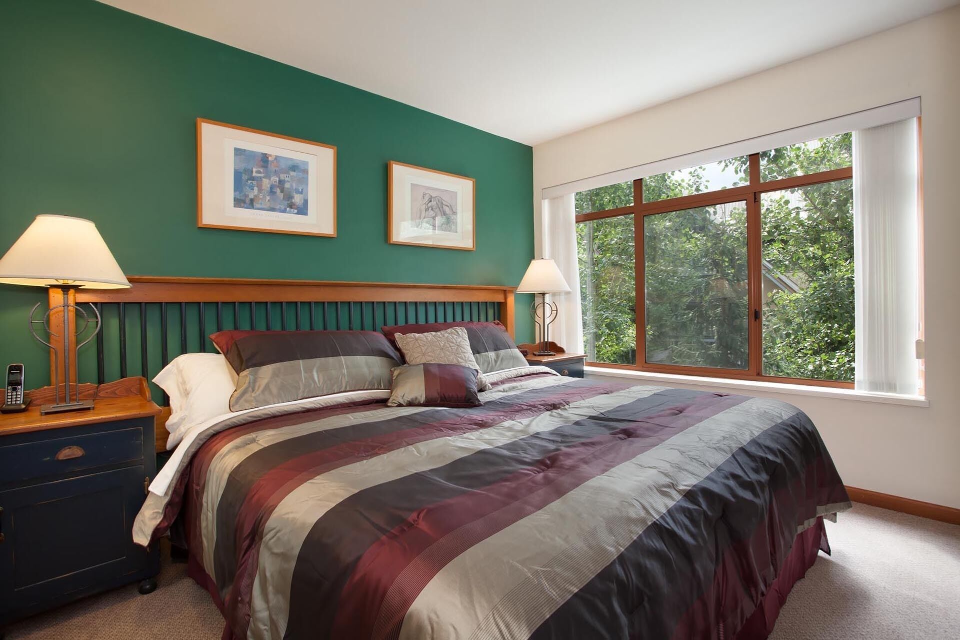 Great Location -Newly Renovated 2 Bedroom Whistler Village Condo