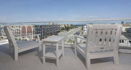 Pet Friendly Luxury Dewey Beach Condo