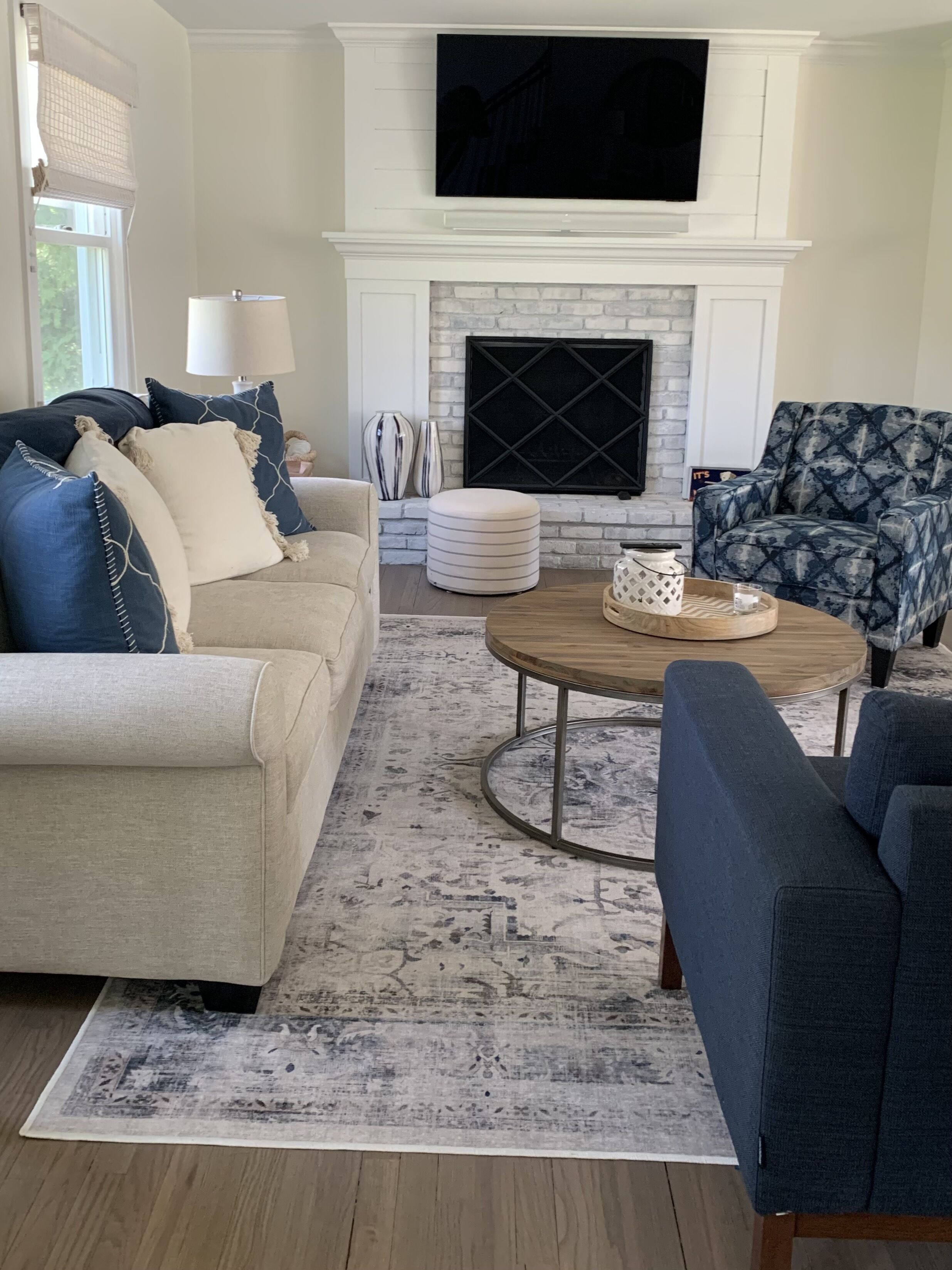 Updated 3 bed 3 bath available in the Hamptons 