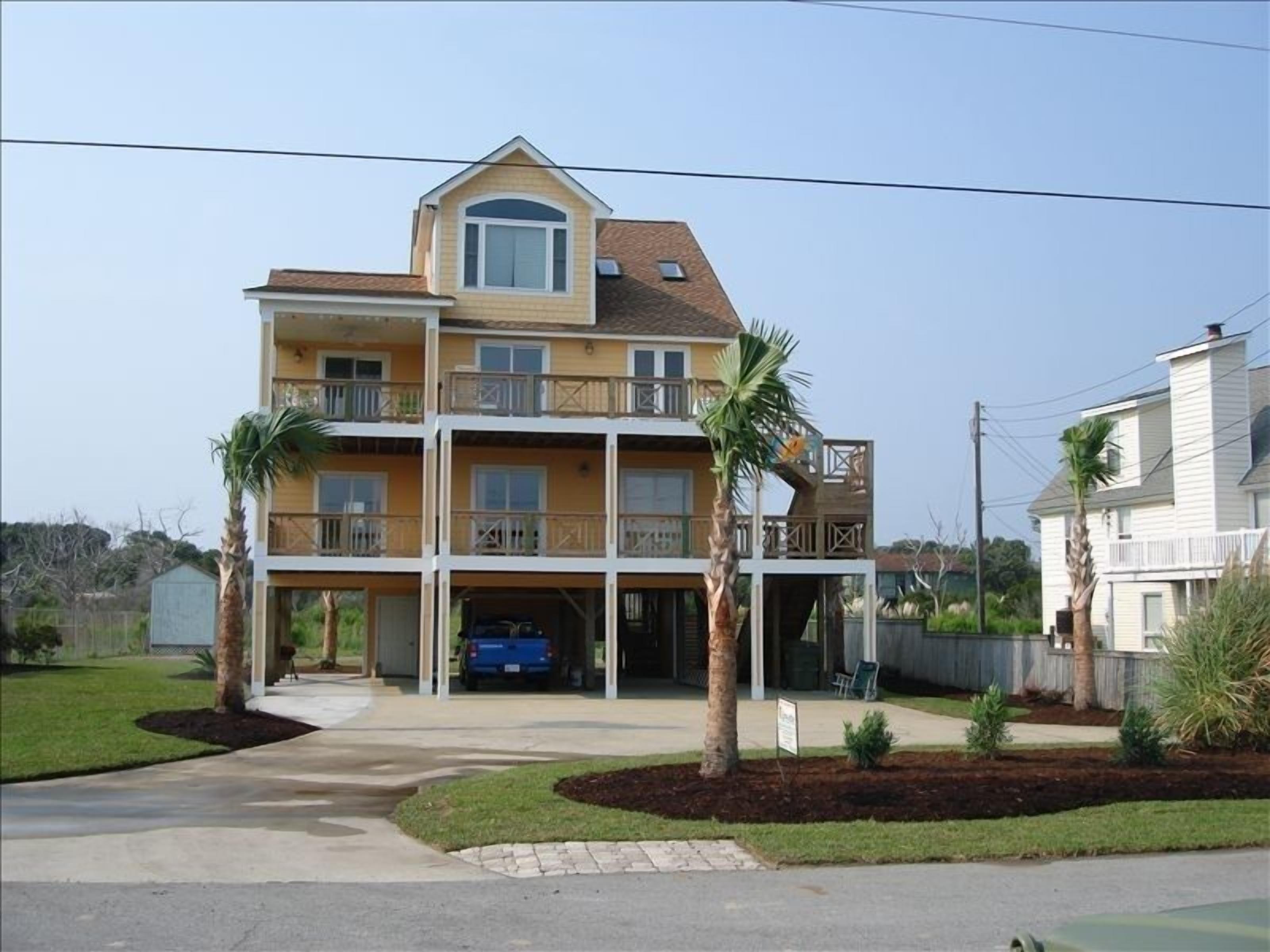 Fall discounts!! Clean Family Home, Fast WiFi. Easy access to beach at Point! 