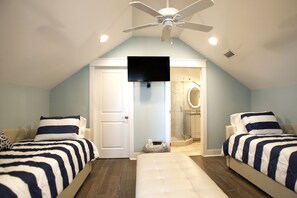 8 bedrooms, iron/ironing board, WiFi, bed sheets