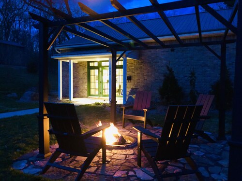 STONES THROW RETREAT in Downtown Lewisburg