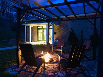 STONES THROW RETREAT in Downtown Lewisburg