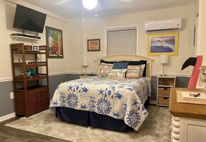 1 bedroom, iron/ironing board, WiFi, bed sheets - Bright And Cozy Two Room Unit,  Close To Beach And Sound -- Perfect  For Two! (Kill Devil Hills)
