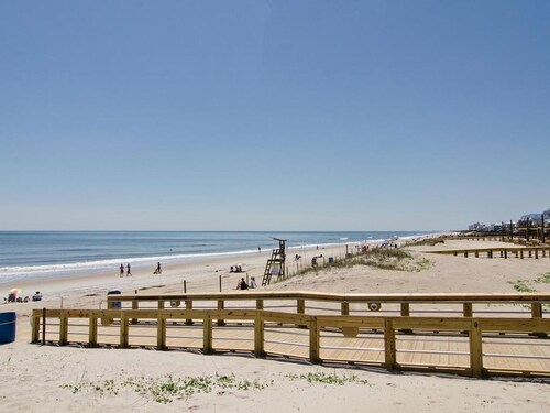 Cape Fear Cottage ~ Three & Half Blocks from the Water!