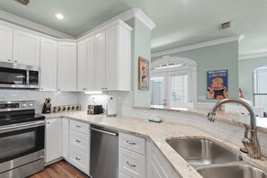 Fridge, microwave, oven, stovetop - Great beach house with access to pools and restaurants.
 (Miramar Beach)