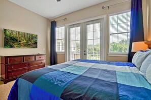 6 slaapkamers, een kluis op de kamer, een bureau