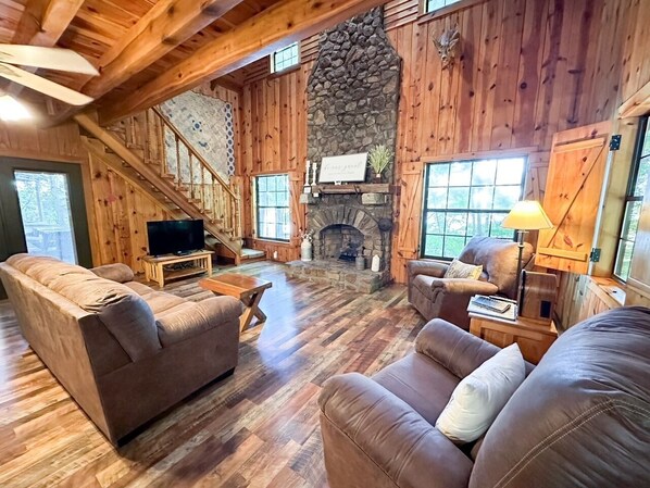 TV, fireplace, DVD player, stereo