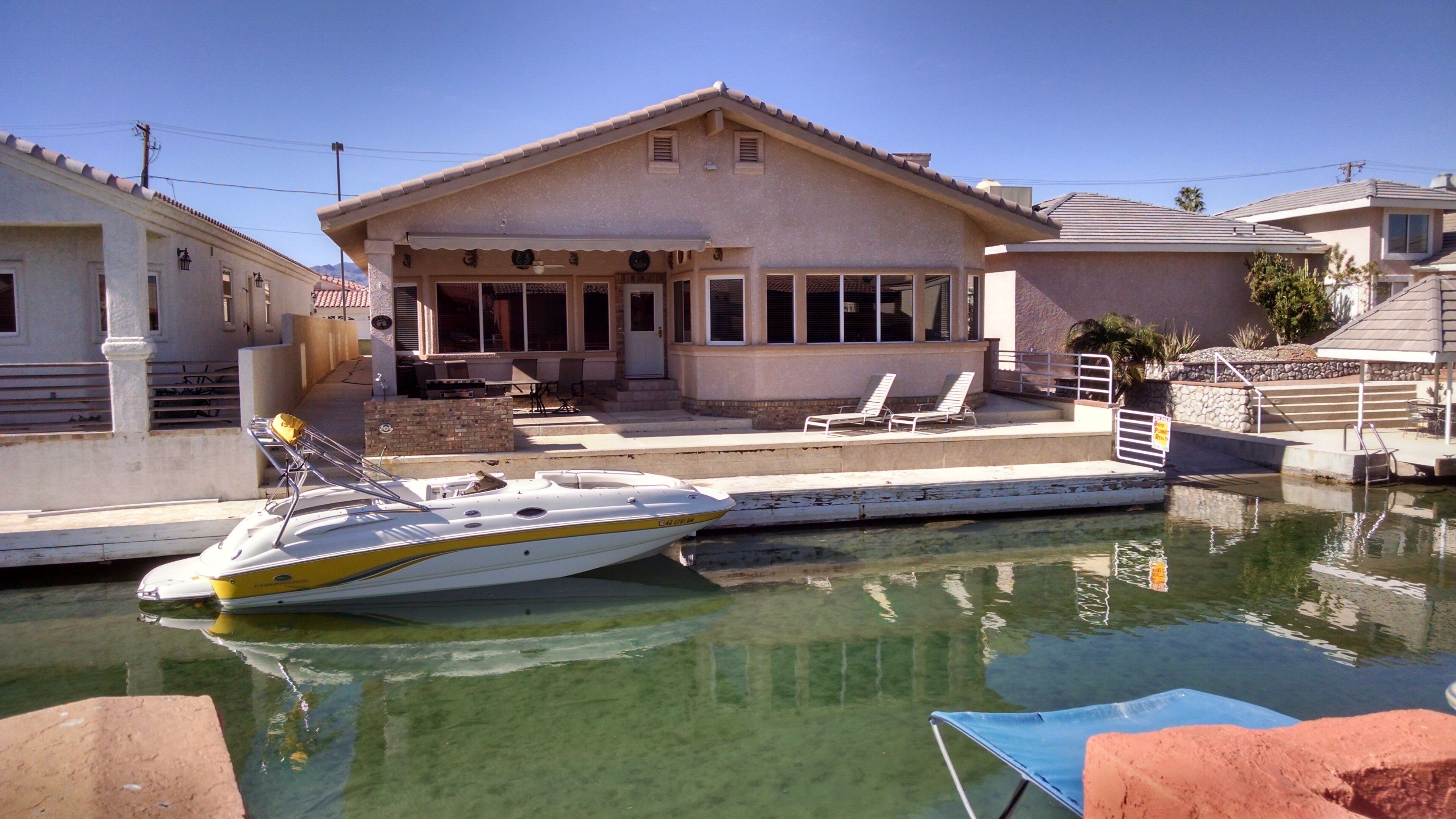 Moovalya Keys, 50' Boat Dock, Wet Bar/Pool Table 4-Car Garage