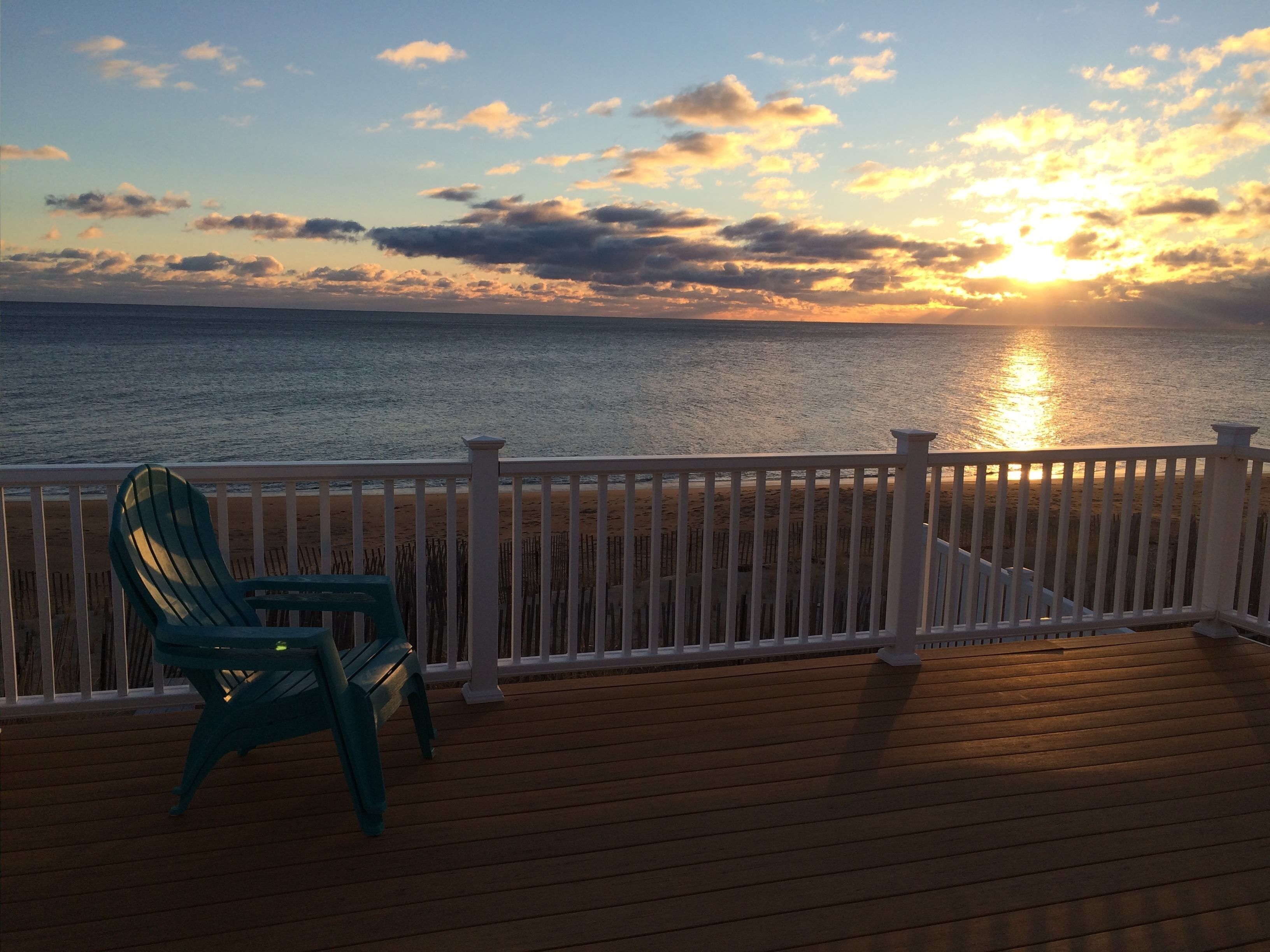 Oceanfront Single-Family Home in Salisbury Beach!