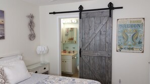 1 多间卧室、熨斗/熨衣板、免费 WiFi、床单