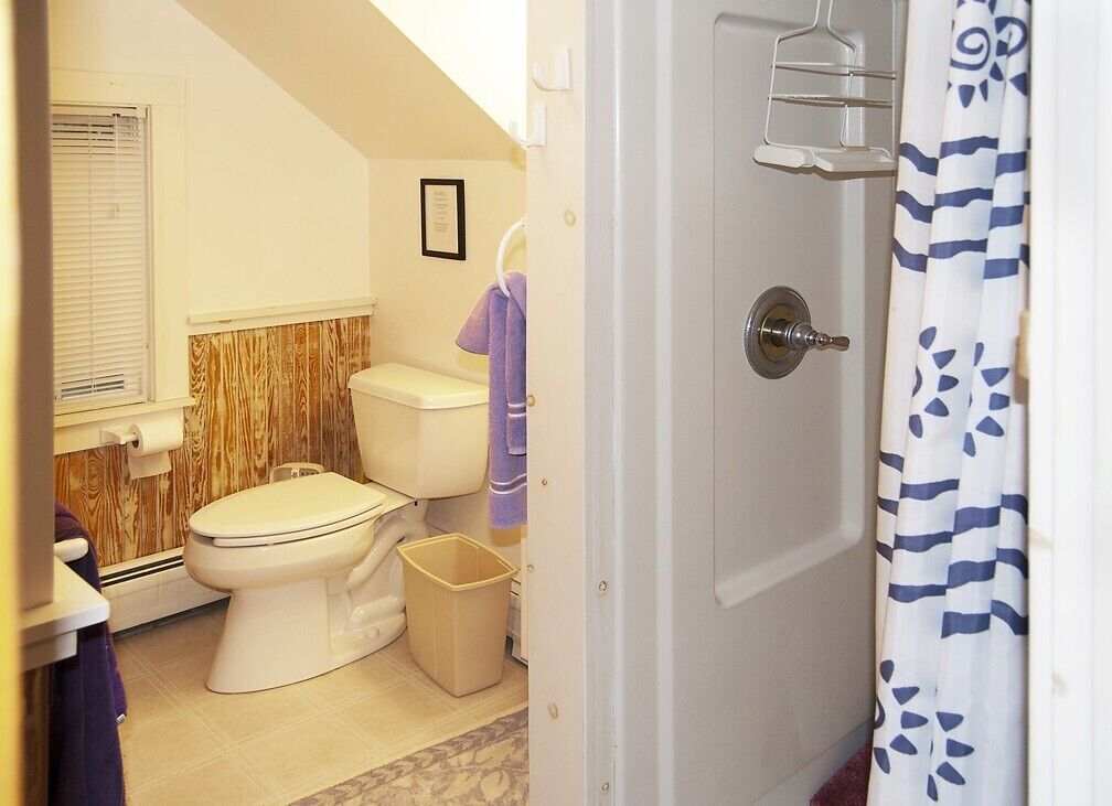 Upstairs Bathroom