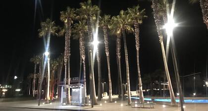 Spacious ocean View Penthouse sleeps 8-10 w/large ocean facing deck!