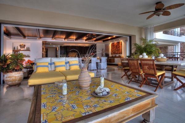 Indoor/outdoor