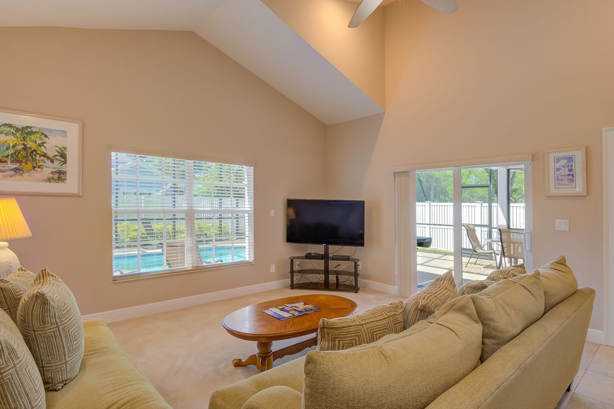 Photo 25 of Olde Florida Style, 4 Bedrooms 3 Bath Pool\Hot Tub - Free Pool and Spa Heat!