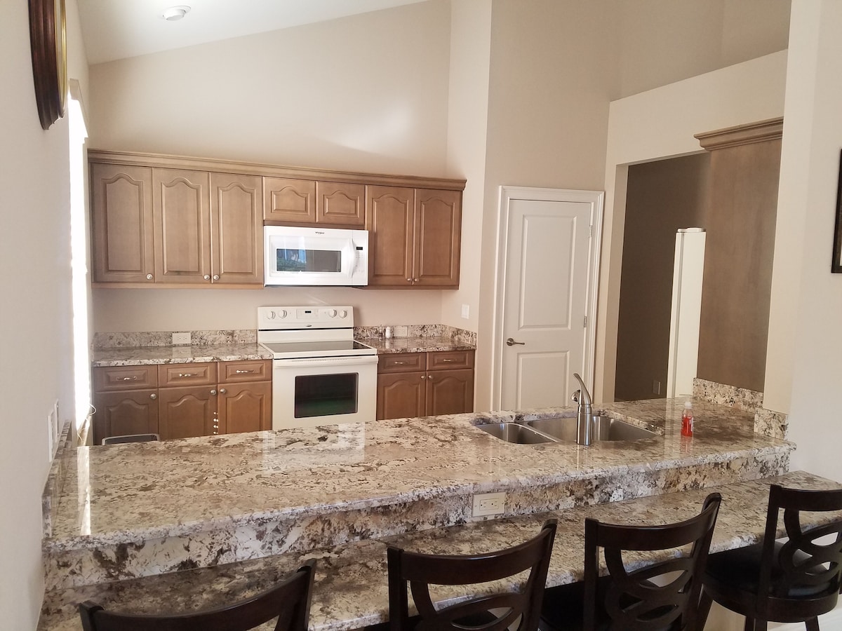 Photo 6 of Olde Florida Style, 4 Bedrooms 3 Bath Pool\Hot Tub - Free Pool and Spa Heat!