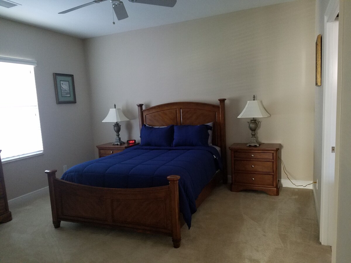 Photo 11 of Olde Florida Style, 4 Bedrooms 3 Bath Pool\Hot Tub - Free Pool and Spa Heat!
