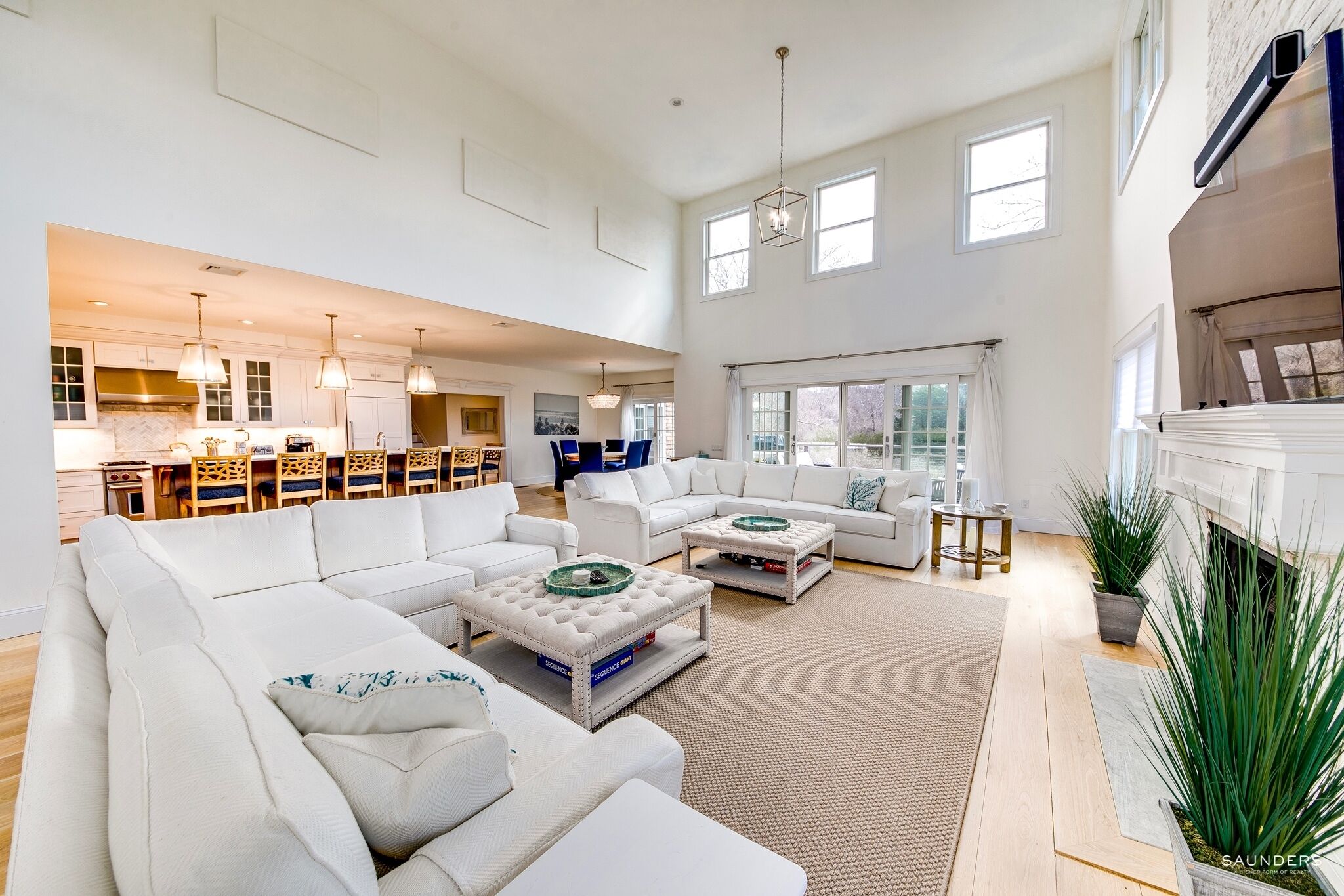 Beach House, 2 Master Suites, Pool, Hot Tub, Beach Parking Pass, 