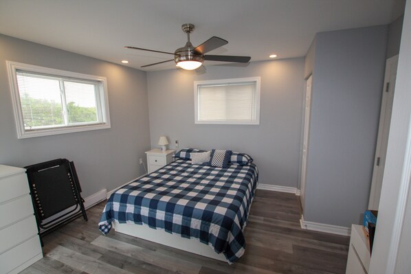 2 makuuhuonetta, ilmainen Wi-Fi, vuodevaatteet