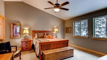 3 bedrooms, free WiFi, bed sheets, wheelchair access