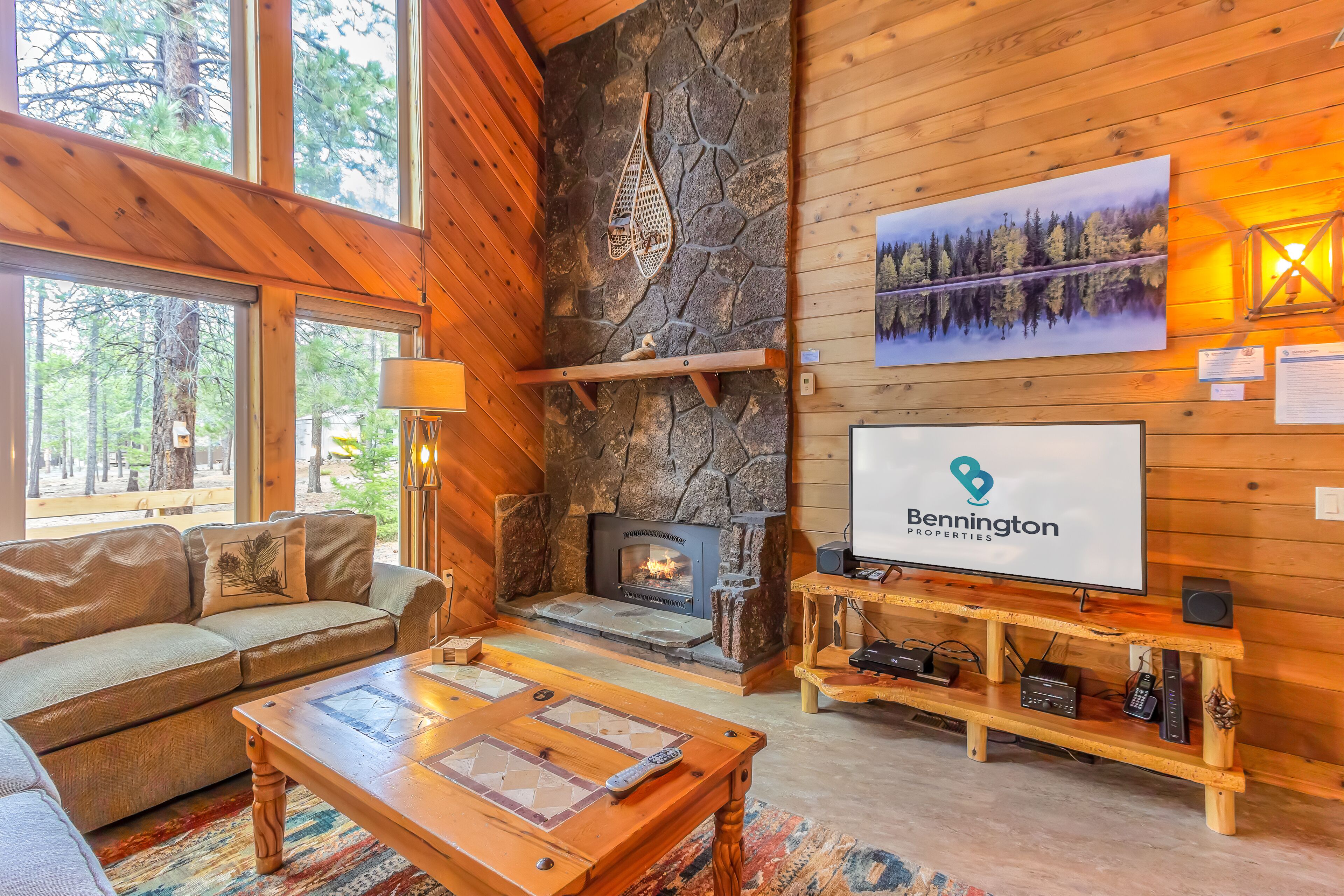 4 Bedroom Classic Cabin, A/C, Walk to Starbucks & The Village  -  DEER08