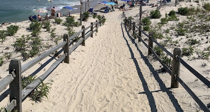 Ocean Side Cape Viisi taloa rannalta