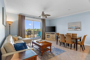 Fladskærms-tv, dvd-afspiller