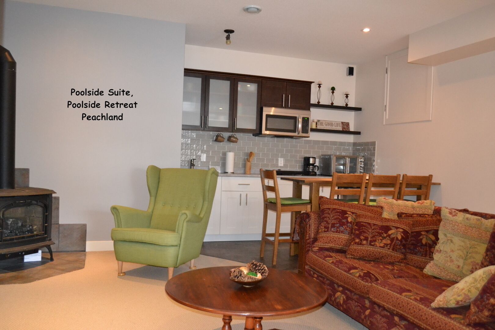 Poolside Retreat, Peachland