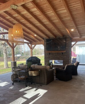 Terrace/patio - Findley Lake- Pfarrhaus- Enjoy 4 seasons of skiing, snowmobiling and the lake. (Findley Lake)