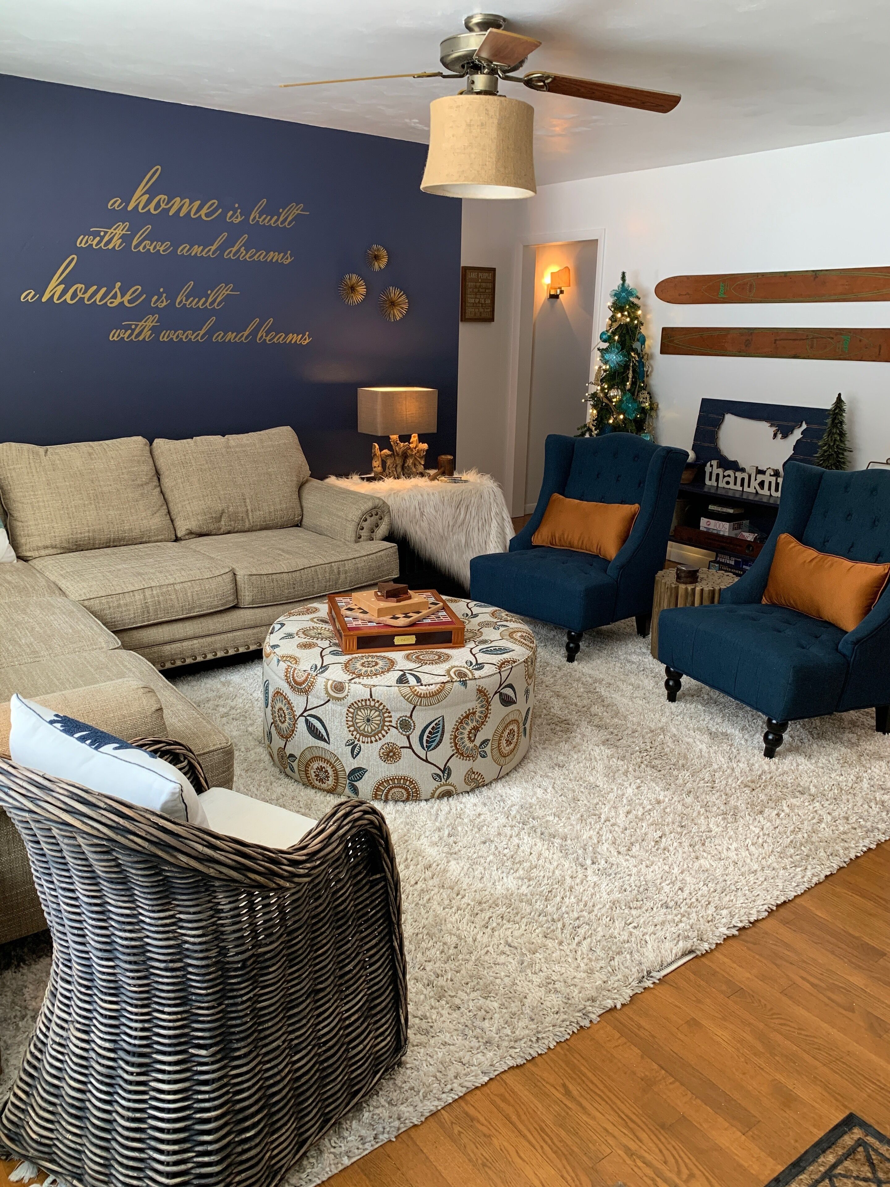 Findley Lake- Pfarrhaus- Enjoy 4 seasons of skiing, snowmobiling and the lake.