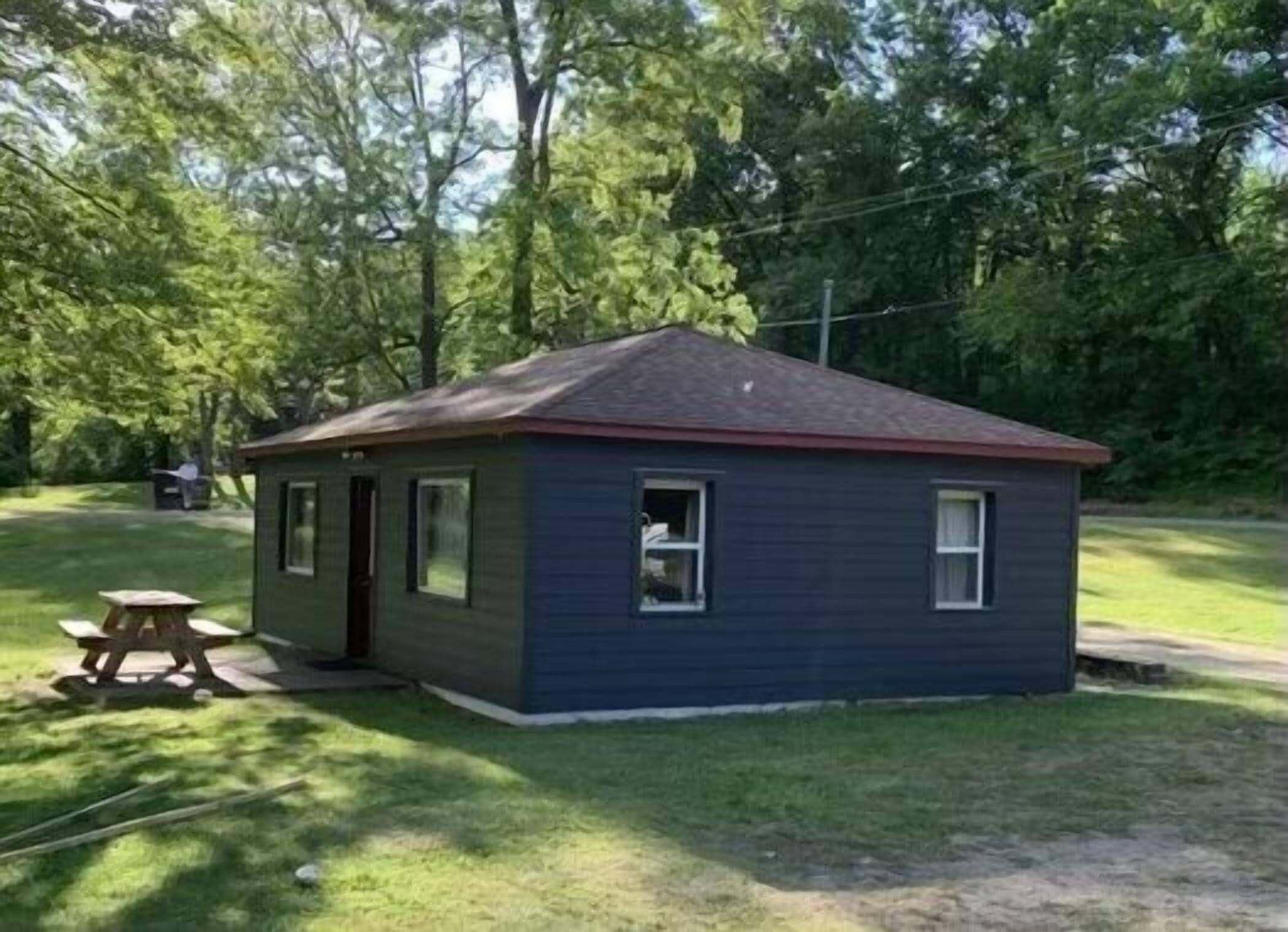 Fireside Cottage - Lakefront Cottages On Semi-private Lake, Beach, Boats, Fun!