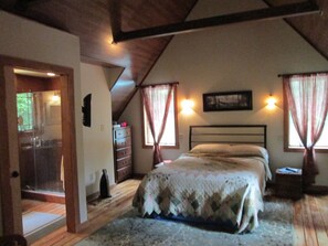 3 bedrooms, iron/ironing board, WiFi, bed sheets - Luxury Cabin Nestled In The Beautiful Blue Ridge Mountains (Boonsboro)