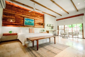 Premium bedding, down duvets, pillow-top beds, in-room safe - Miraflores Boutique Hotel (San Andrés)