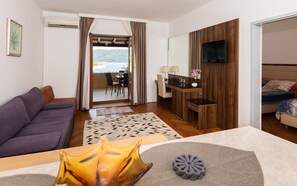 Departamento, 1 habitación, Terraza (A7) | Área de sala de estar | Televisión de pantalla plana 