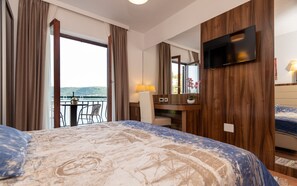 Apartment, Terrace (A1) | Blackout curtains, free WiFi, bed sheets - Apartmani Villa Kresic (Neum)