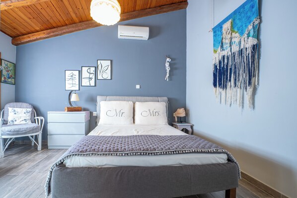 Standard Double Room, Garden View | 1 bedroom, Egyptian cotton sheets, premium bedding, pillowtop beds