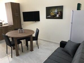 Apartemen, 1 kamar tidur | Area keluarga | TV LCD