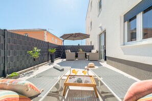 Terrace/patio - La vie est belle modern apartment in Trogir center (Trogir)