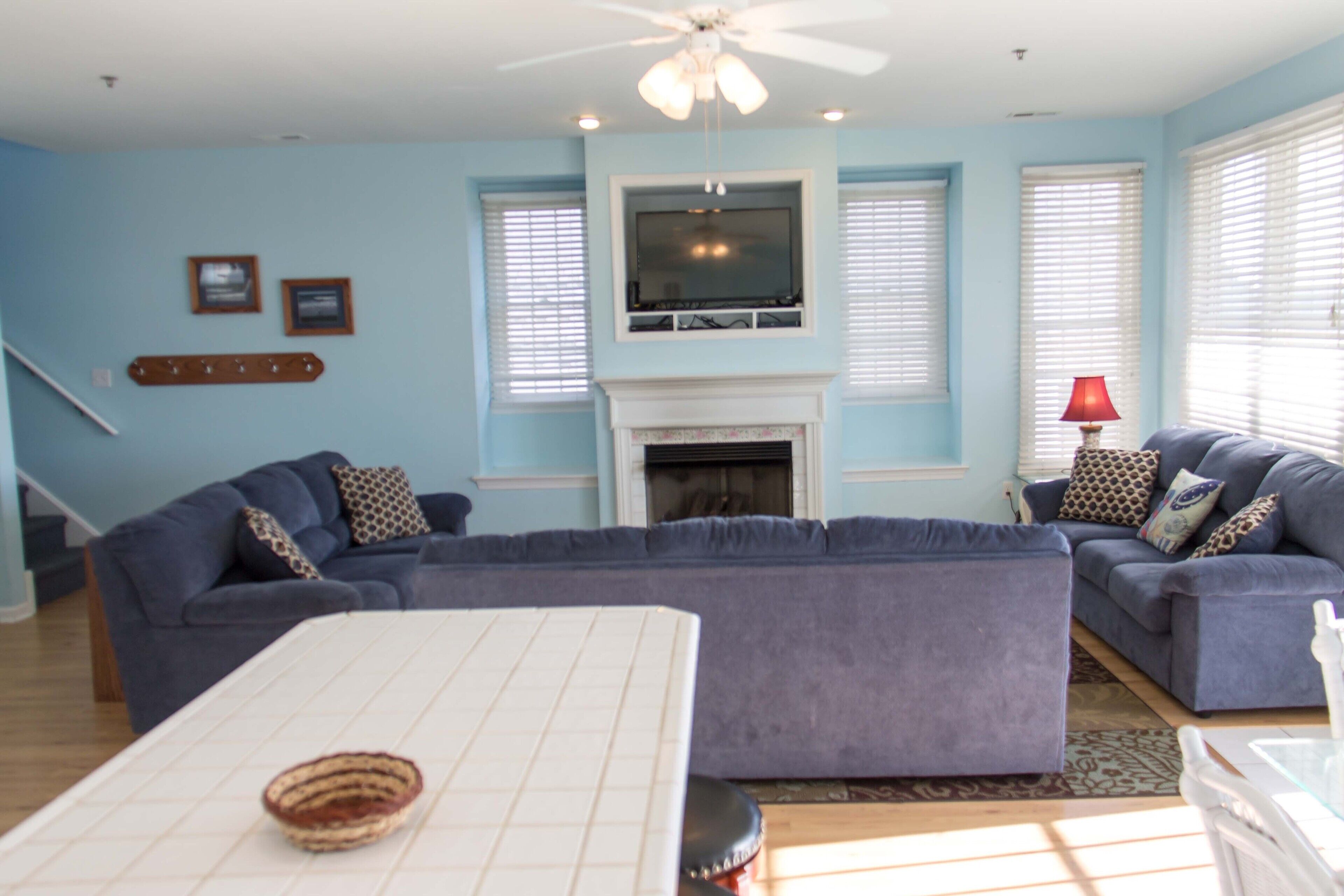 Spacious 5 Bedroom With Ocean Views on 5th Street