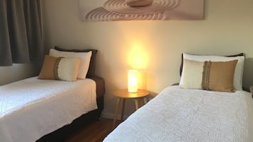 2 habitaciones, tabla de planchar con plancha y wifi gratis