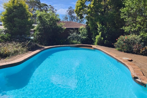 Inground swimming pool